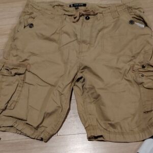 Coupe cargo shorts